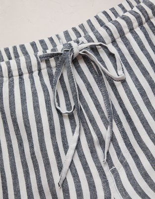 AE77 Linen Pull-On Short