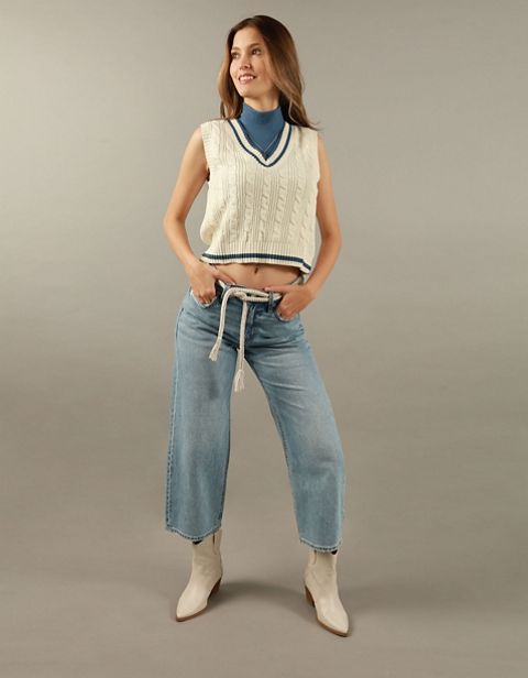 Женские жилеты American Eagle AE V-Neck Cable Vest