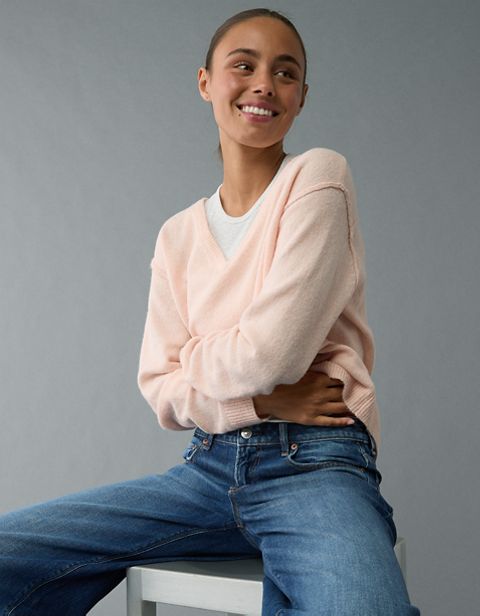 Женские свитеры American Eagle AE Whoa So Soft V-Neck Sweater