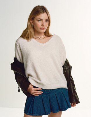 AE Whoa So Soft V-Neck Sweater