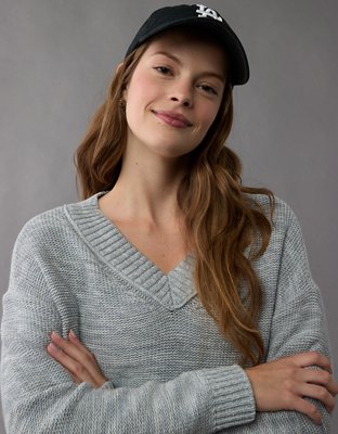 AE Long Weekend V-Neck Sweater