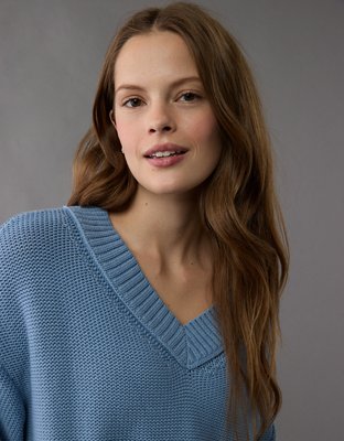 AE Long Weekend V-Neck Sweater