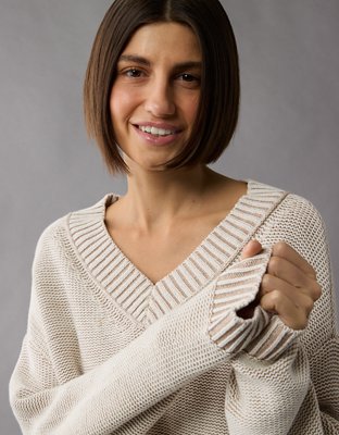 AE Long Weekend V-Neck Sweater