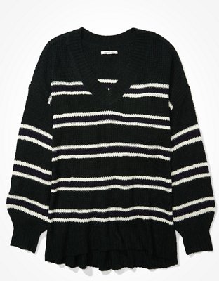 american eagle black and white sweater