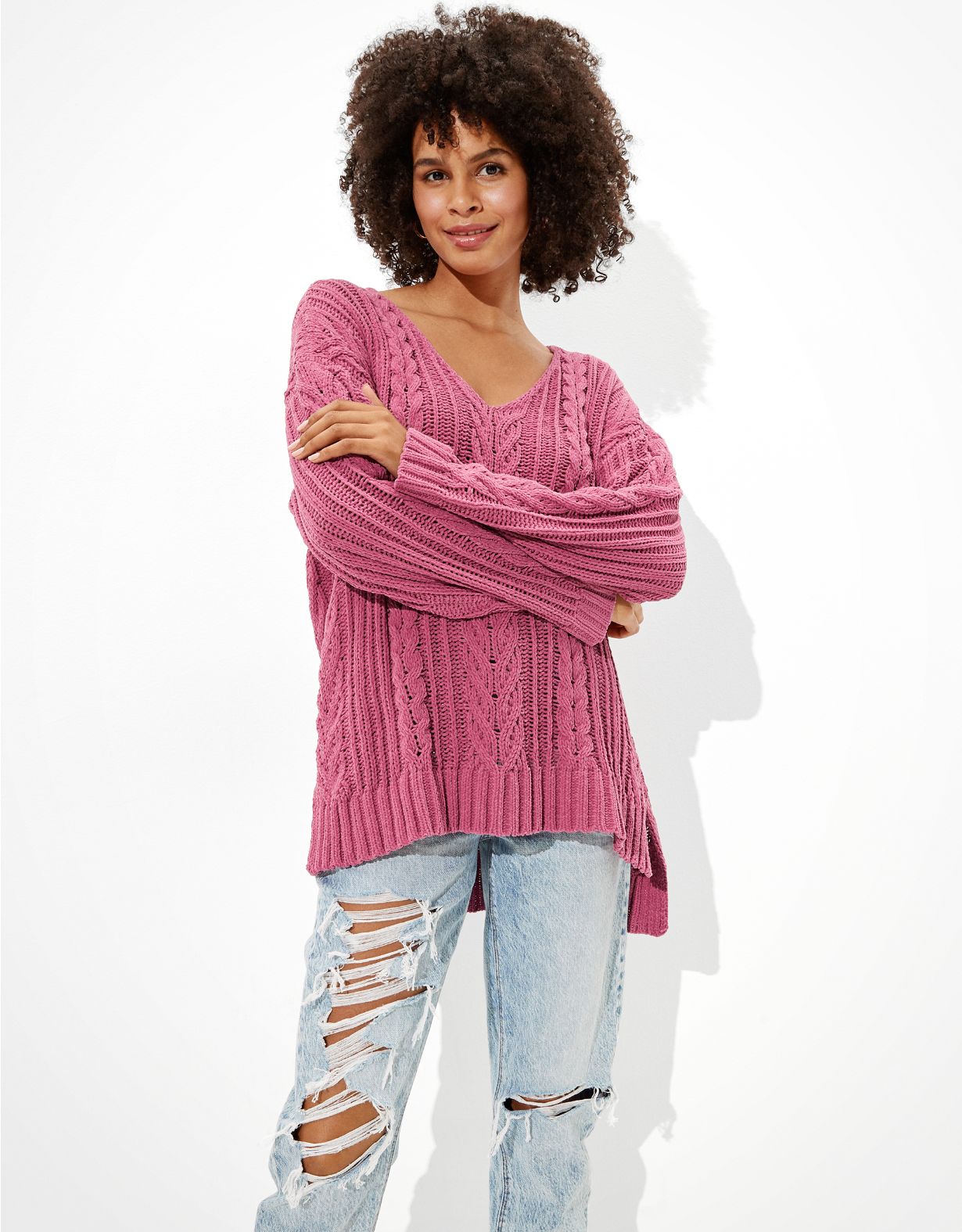 AE Cable Knit V-Neck Sweater