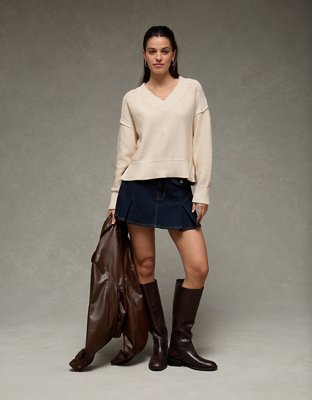 AE Long Weekend V-Neck Sweater