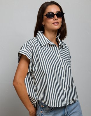 AE77 Cropped Poplin Short-Sleeve Shirt from American Eagle - $61.60