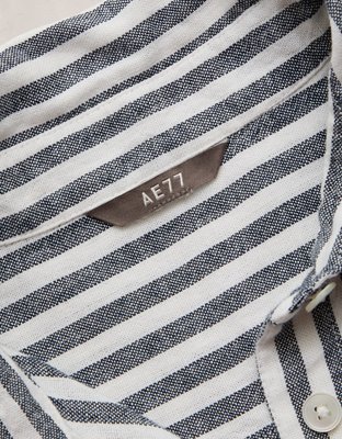 AE77 Boxy Linen-Blend Button-Up Shirt