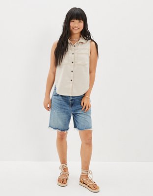 AE Sleeveless White Denim Button-Up Vest