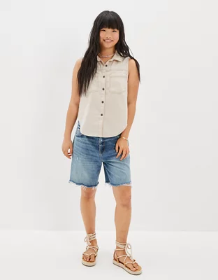 Button-Up Sleeveless Denim Vest