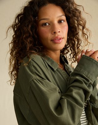 AE Cropped Button-Up Shirt