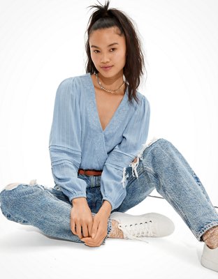 Женские топы American Eagle AE Cropped Tie-Waist Wrap Top — фото 4