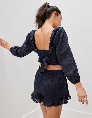 Женские рубашки American Eagle AE Cropped Scoop Neck Long-Sleeve Ruffle Shirt — фото 2