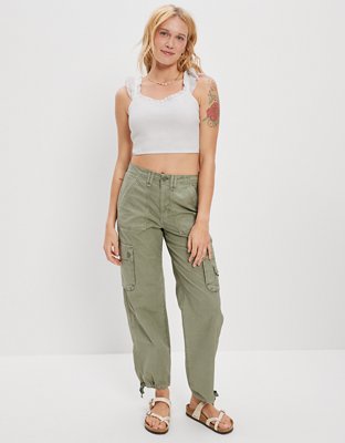 Blusa con volante con bordado con nido de abeja AE