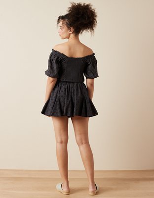 Женские топы American Eagle AE Off-The-Shoulder Puff-Sleeve Eyelet Top — фото 4