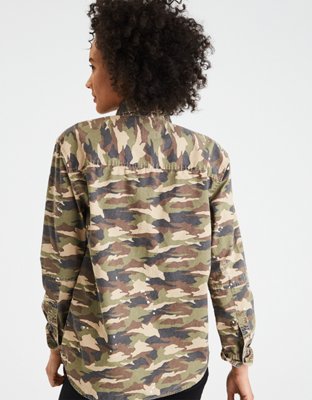 Женские куртки American Eagle AE Oversized Camo Shirt Jacket — фото 2