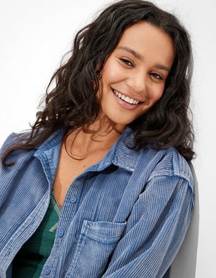 Женские рубашки American Eagle AE Cropped Corduroy Button-Up Shirt — фото 4