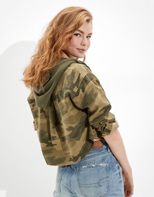 Женские рубашки American Eagle AE Camo Cropped Hooded Shirt — фото 2