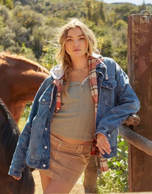 AE Hooded Classic Denim Jacket