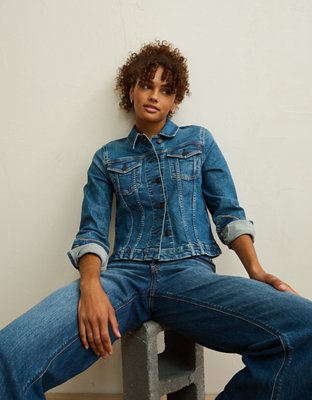 Женская куртка American Eagle AE Shrunken Denim, цвет: Средняя варка — фото 9