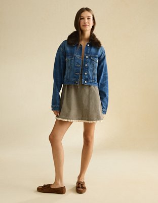 AE Cropped Fur Collar Denim Jacket
