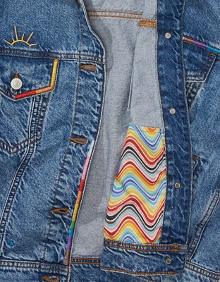 Женские куртки American Eagle AE Pride Classic Denim Jacket — фото 6