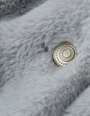 Женские куртки American Eagle AE Collarless Faux Fur Jacket — фото 6