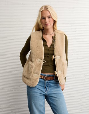 AE Sherpa Vest