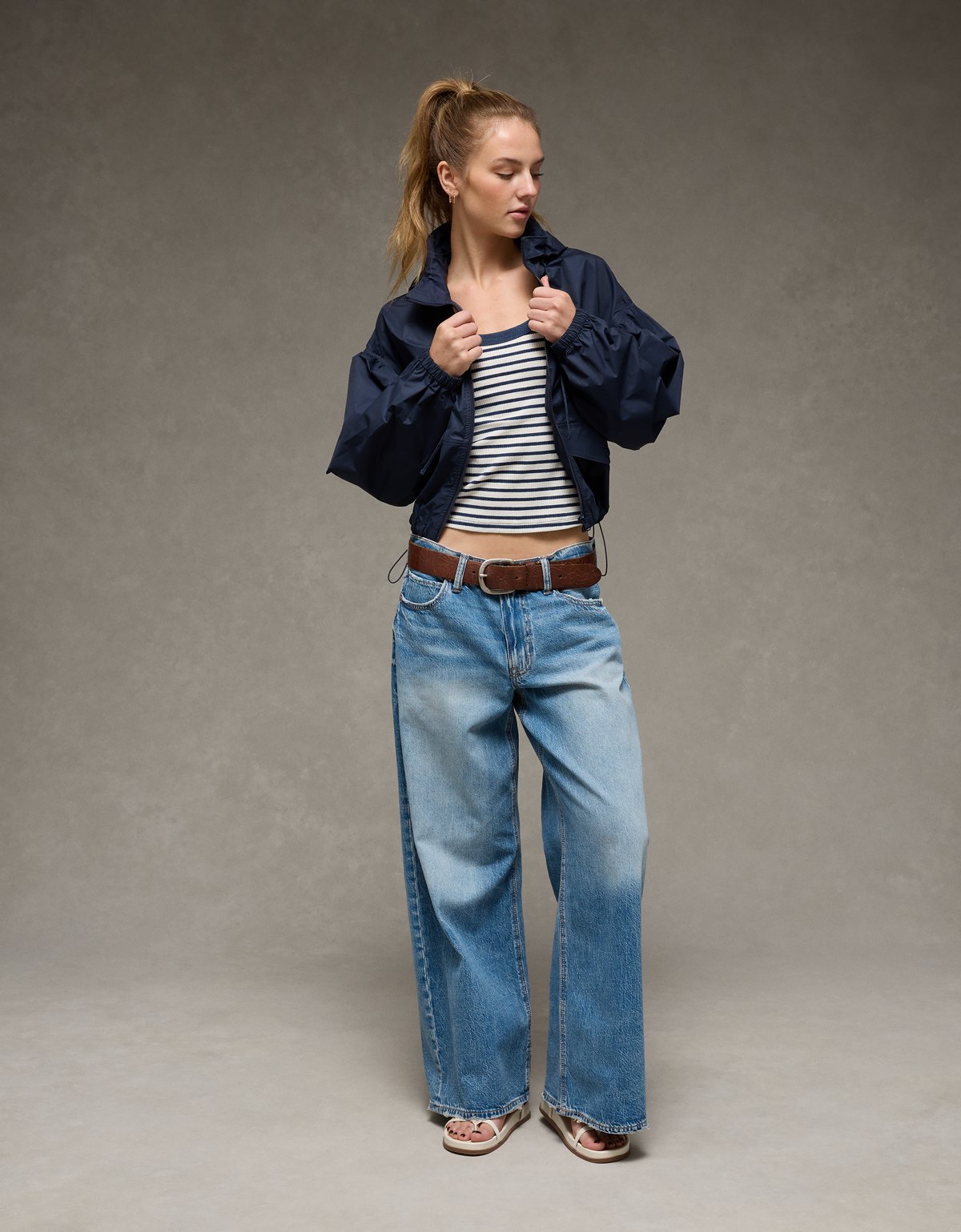 AE Cropped Windbreaker Jacket - image 5