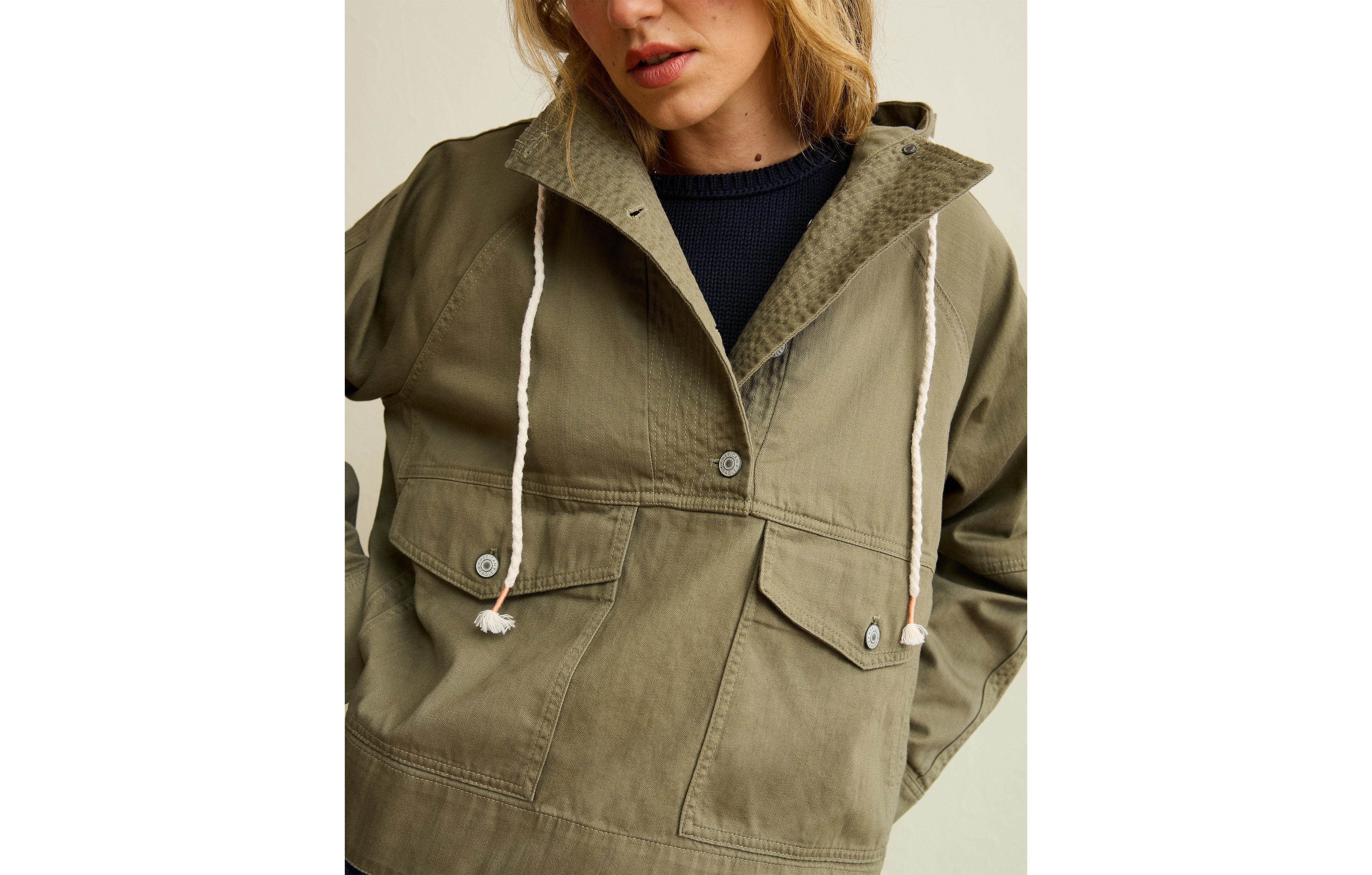 AE Lightweight Twill Anorak