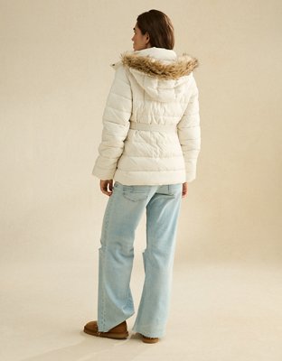 Женская куртка American Eagle AE Cinched Puffer with Fur Trim Hood, цвет: Меловой — фото 2