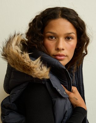 AE Fur Hood Puffer Vest