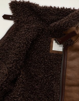 Женская куртка American Eagle AE Cropped Shearling Aviator, цвет: Коричневый — фото 6