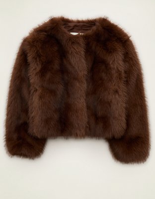 Женская куртка American Eagle AE Cropped Collarless Fur, цвет: Коричневый — фото 4