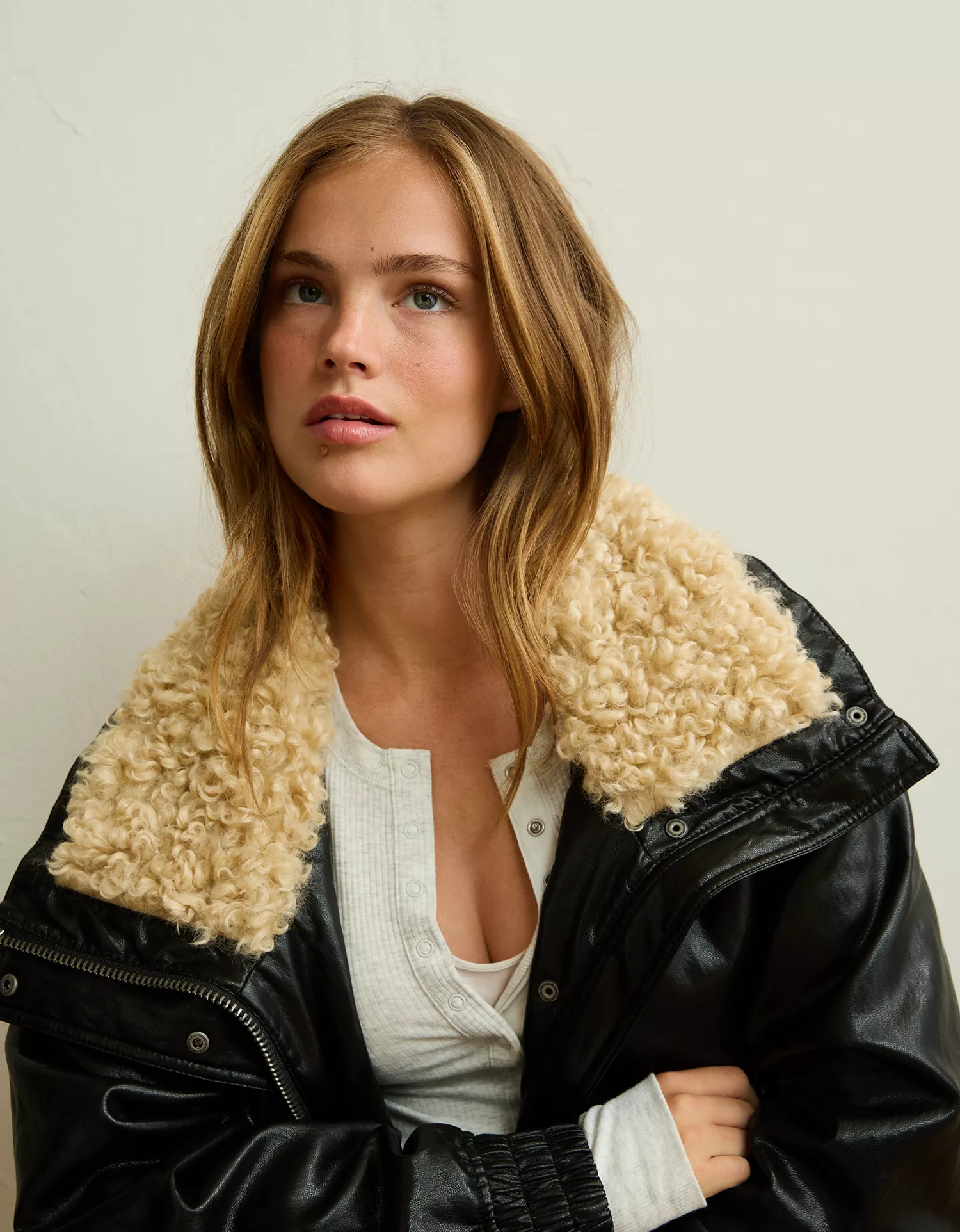 AE Fur Collar Vegan Leather Bomber Jacket - thumbnail 4