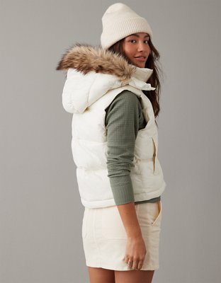 White hooded 2025 puffer vest