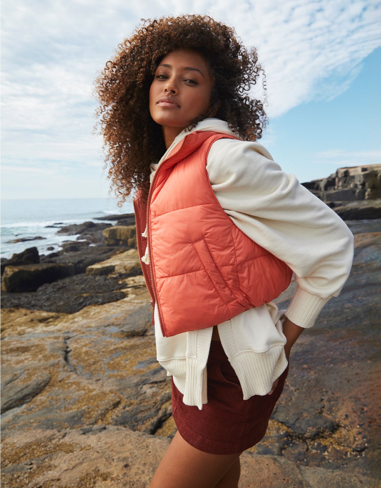 AE Cropped Reversible Puffer Vest