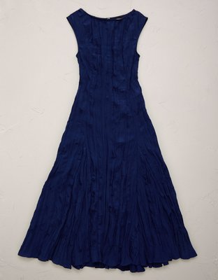 AE77 Crinkle Midi Dress