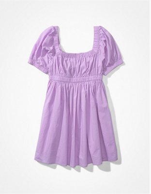 AE Vestido Corto con Cuello Cuadrado