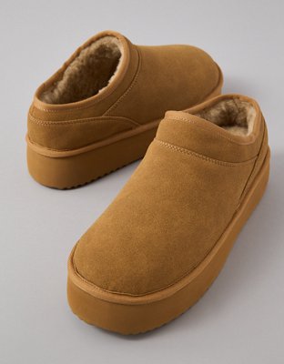 AE The Hangout Slip-On Slipper