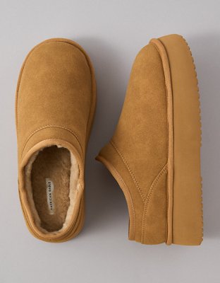 AE The Hangout Slip-On Slipper