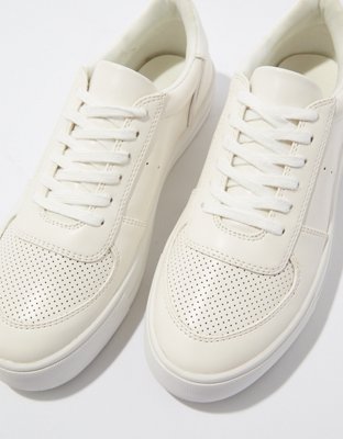 american eagle white tennis shoes