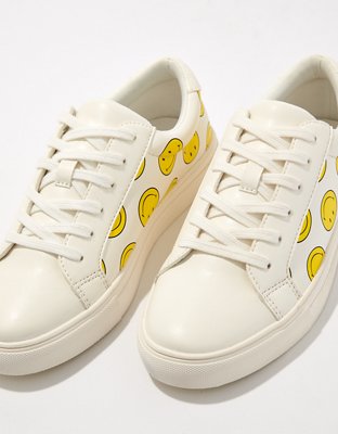 AE Smiley Lace-Up Sneaker