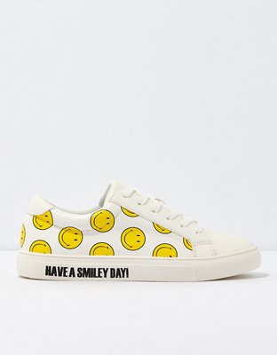 AE Smiley Lace-Up Sneaker
