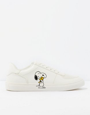 Snoopy sneakers store