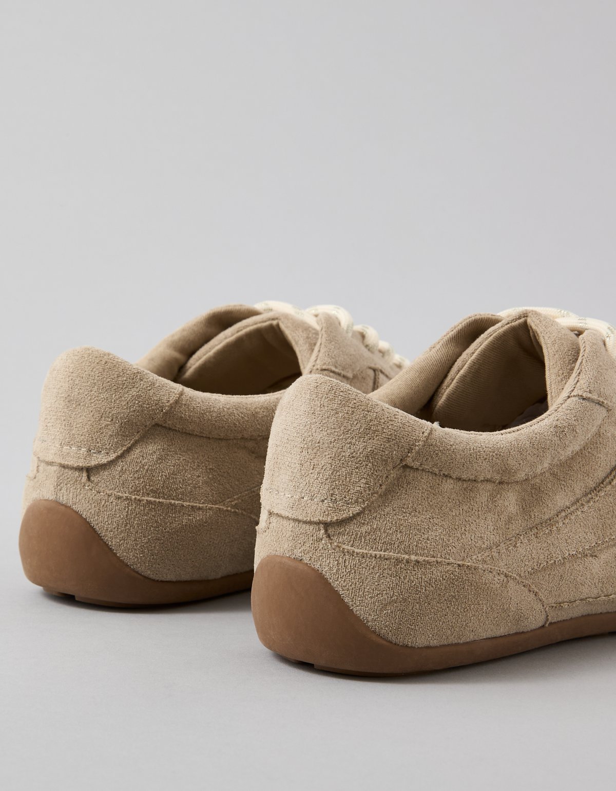 AE Low Retro Sneaker - image 5