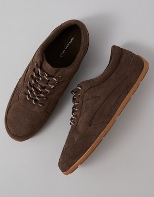 AE Low Retro Sneaker