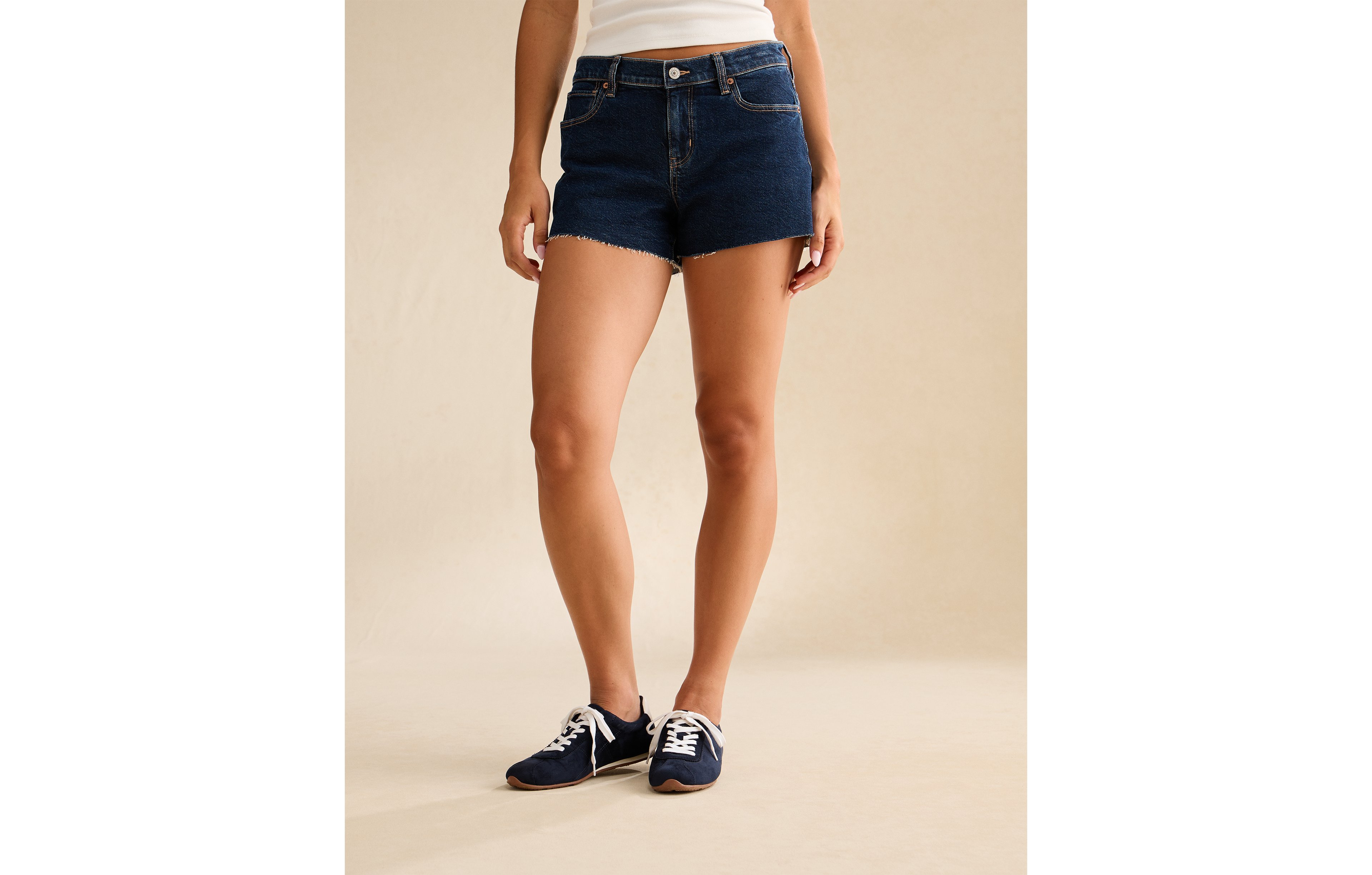 AE Low Pro Runner Sneaker