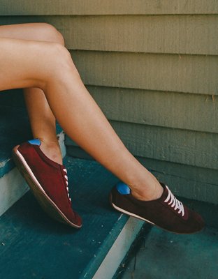AE Low Pro Runner Sneaker