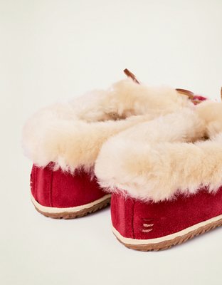Minnetonka Ultimate Sheepskin Slipper